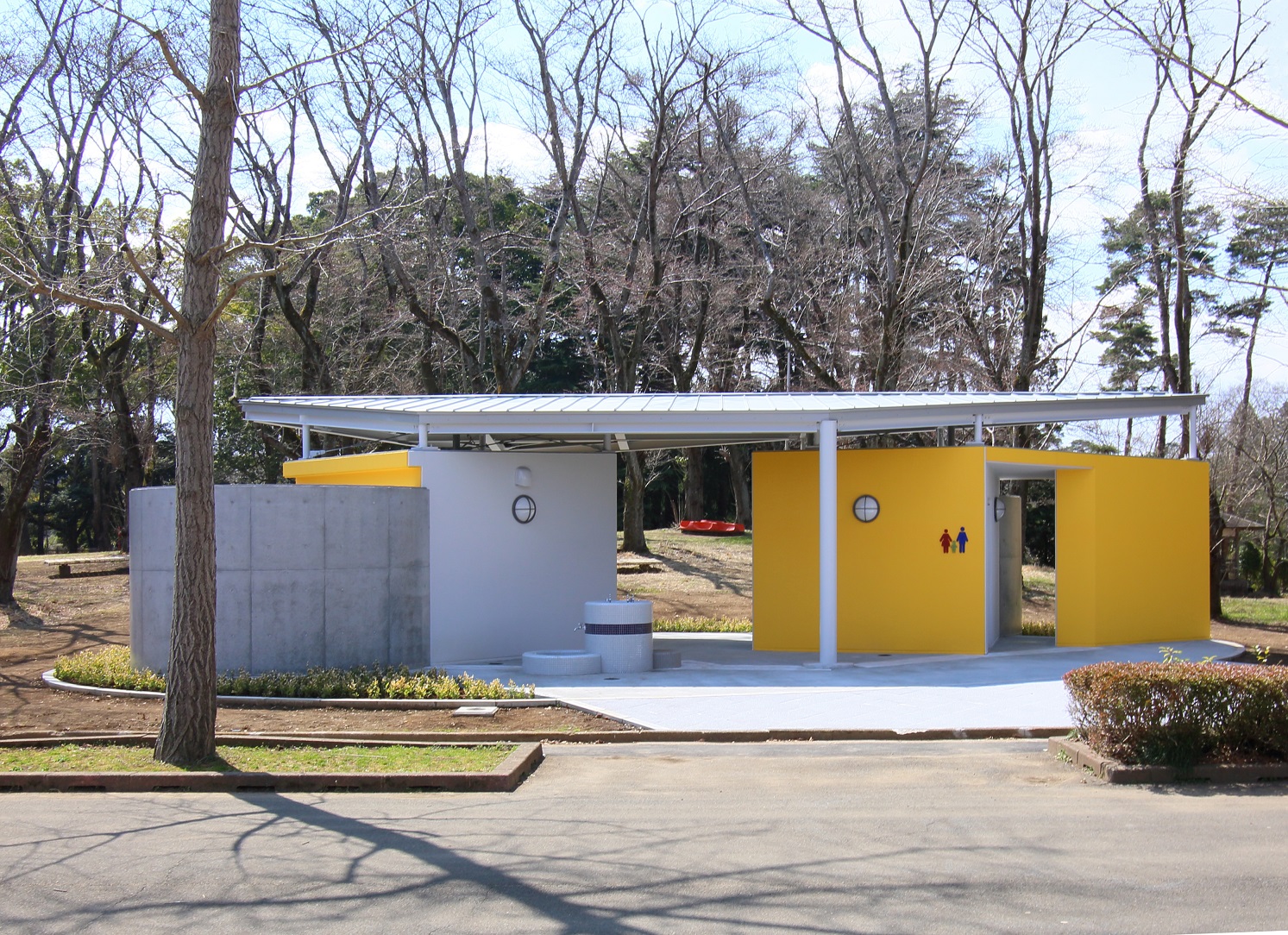 笠松運動公園屋外トイレ 第５ 匠建築研究室